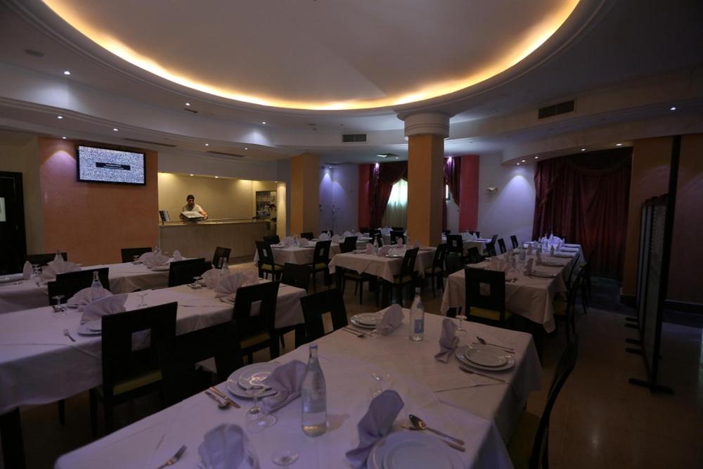 Hotel Ksar Dhiafa By Plaza Hotels & Resorts シディブジッド県 エクステリア 写真