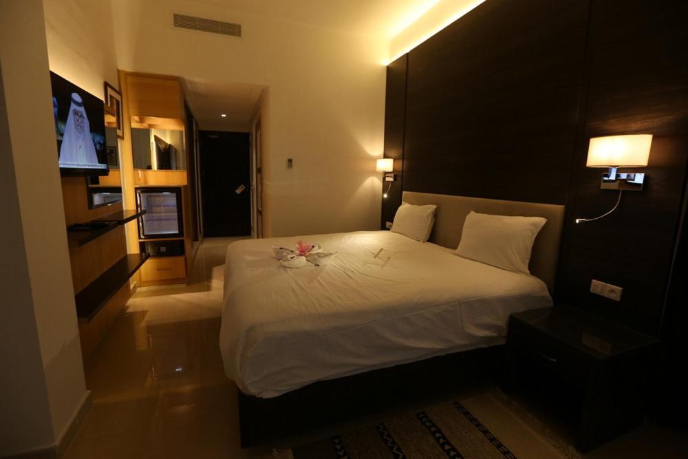 Hotel Ksar Dhiafa By Plaza Hotels & Resorts シディブジッド県 エクステリア 写真